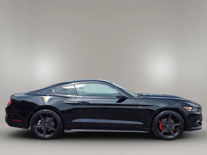 2017 Ford Mustang V6