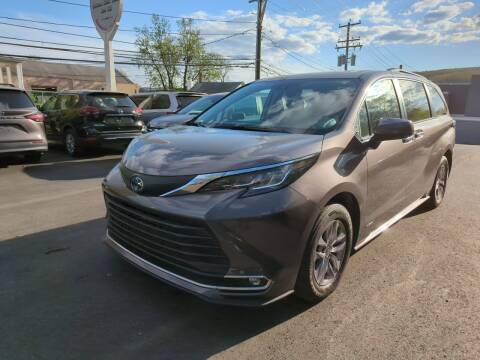 2021 Toyota Sienna for sale at Deals on Wheels in Suffern NY