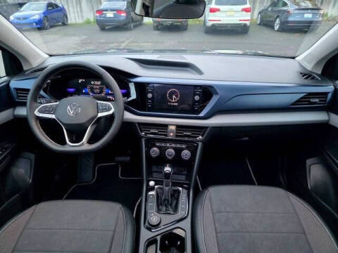 2023 Volkswagen Taos SE 4Motion