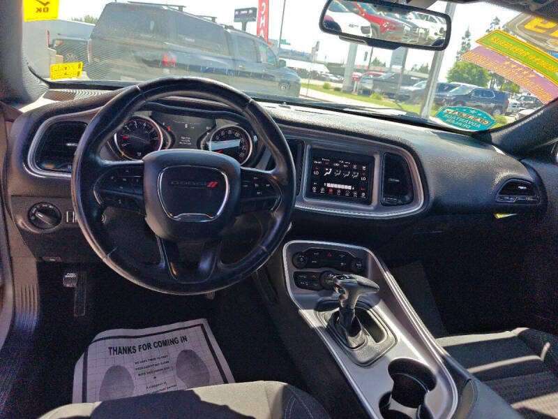 2019 Dodge Challenger SXT