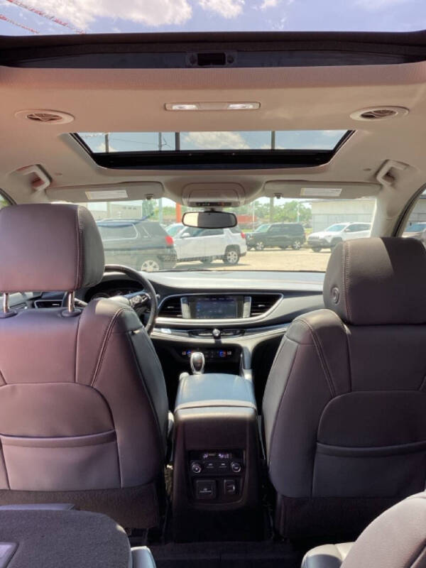 2020 Buick Enclave Essence