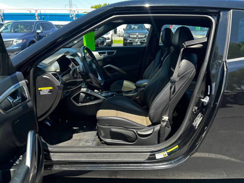 2016 Hyundai Veloster