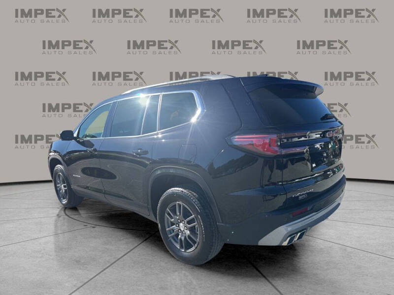 2025 GMC Acadia Elevation