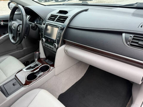 2014 Toyota Camry XLE V6