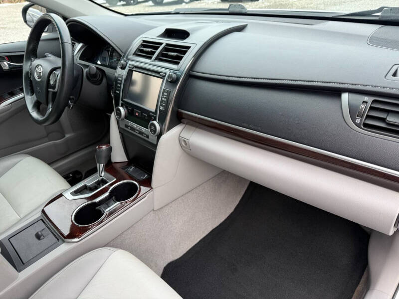 2014 Toyota Camry XLE V6