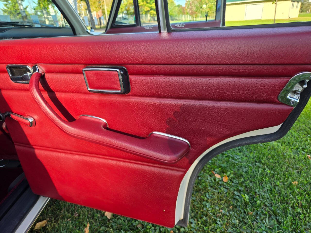 1972 Mercedes-Benz 220 141