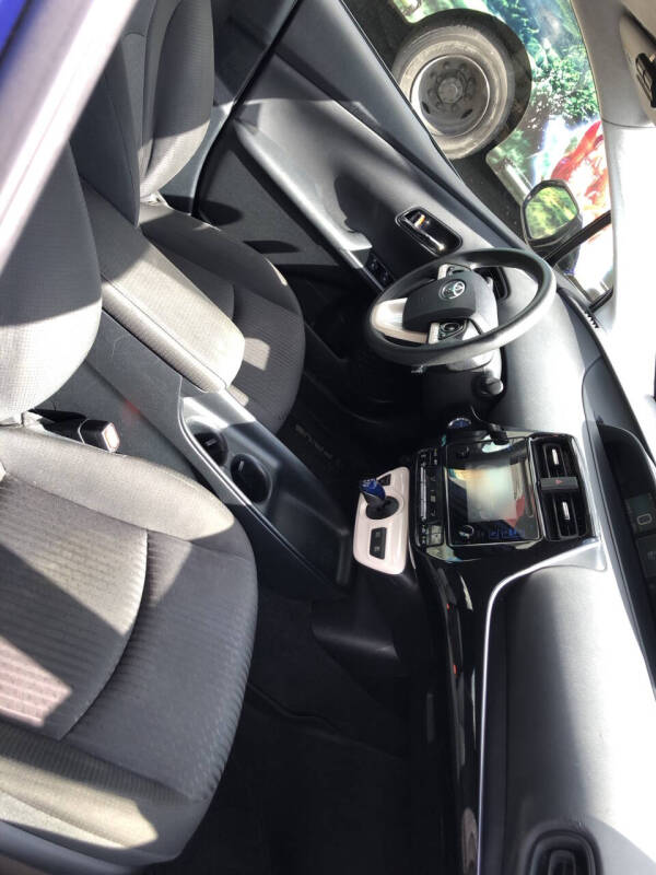 2018 Toyota Prius Two