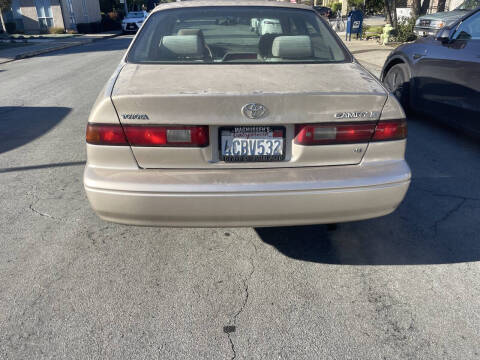 1998 Toyota Camry LE V6