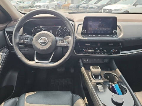 2022 Nissan Rogue SL