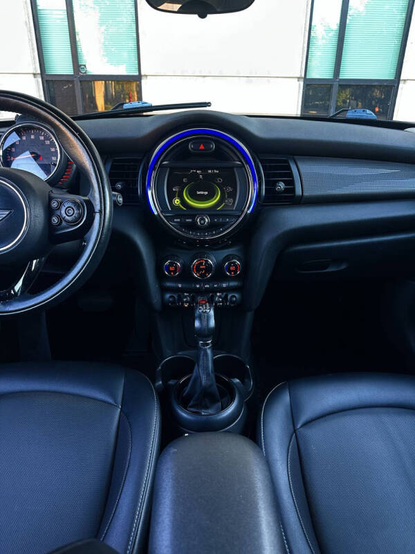 2017 MINI Hardtop 4 Door Cooper