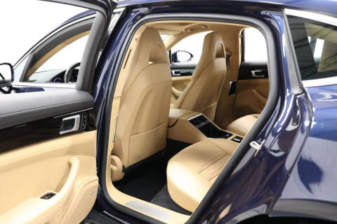 2018 Porsche Panamera