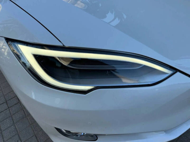 2017 Tesla Model S 75D