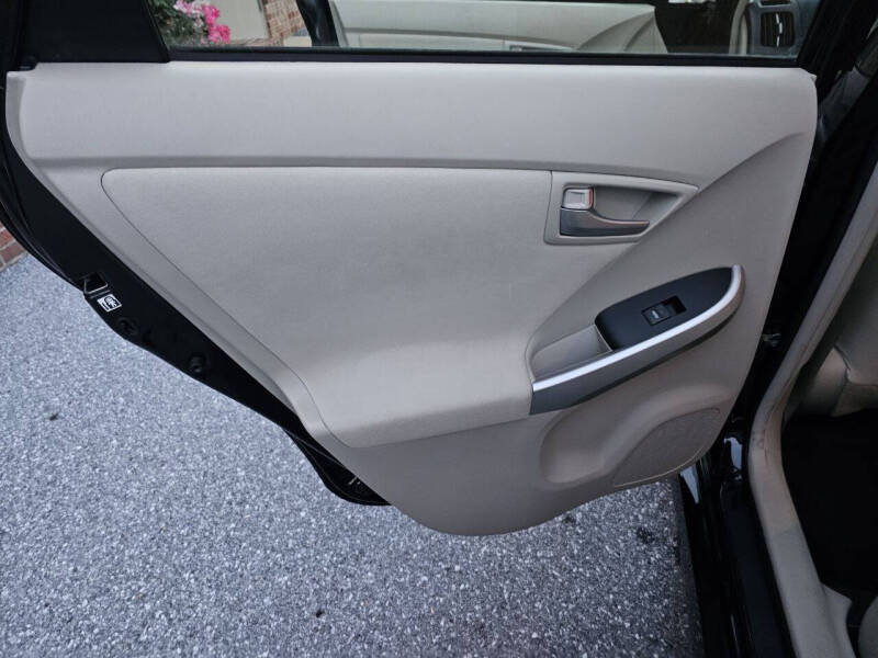 2014 Toyota Prius Two