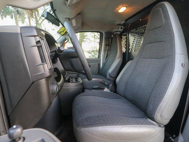 2024 GMC Savana 2500