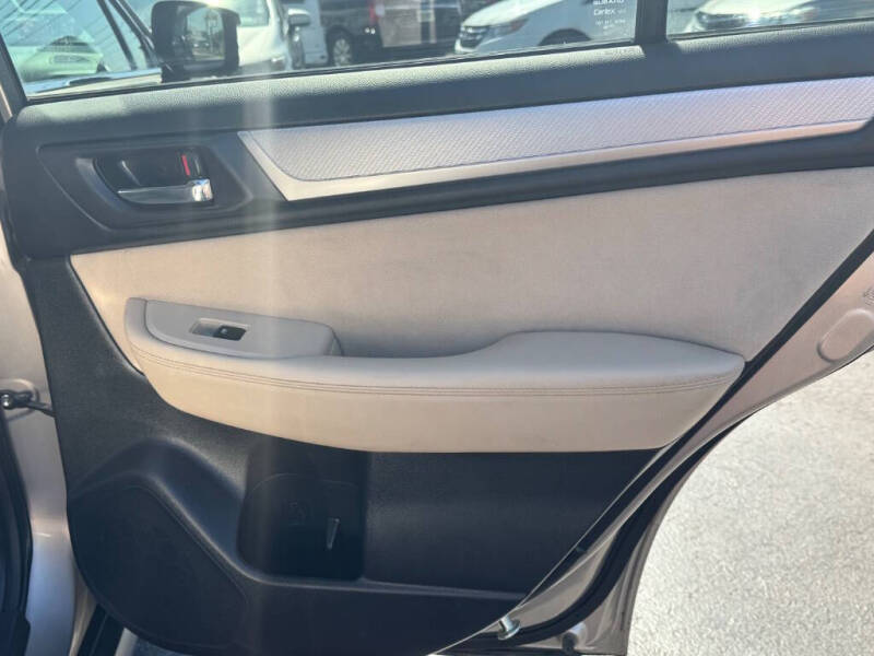 2017 Subaru Outback 2.5i Premium