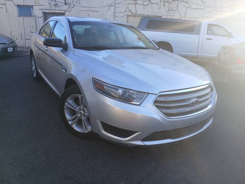 2015 Ford Taurus SE