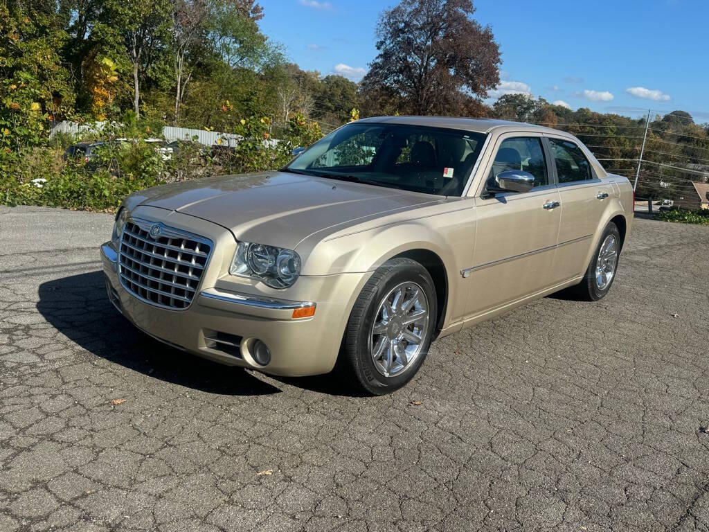 2006 Chrysler 300 for sale at Car ConneXion Inc in Knoxville, TN