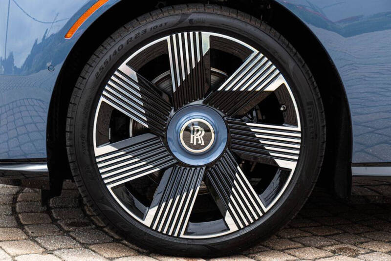 2025 Rolls-Royce Spectre