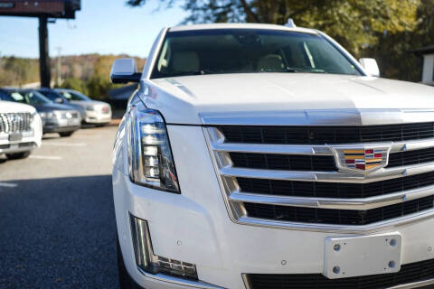 2018 Cadillac Escalade Luxury