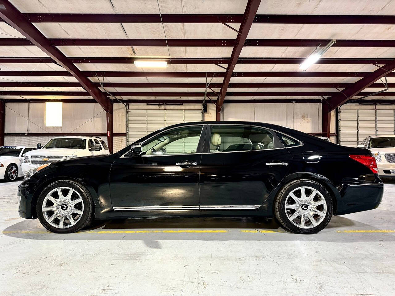 2011 Hyundai Equus for sale at Carnival Car Company in Victoria, TX