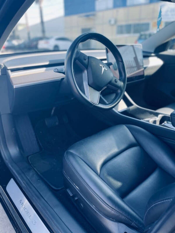 2019 Tesla Model 3 Long Range