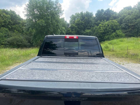 2016 RAM 1500 SLT