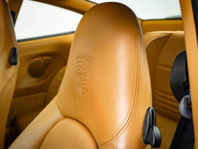 2003 Porsche 911 Carrera