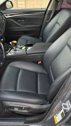 2015 BMW 5 Series 528i