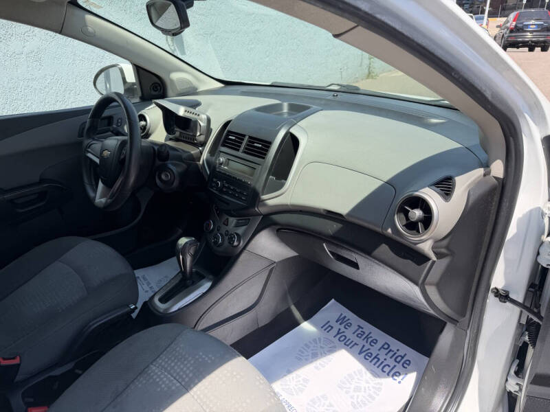 2016 Chevrolet Sonic LS Auto