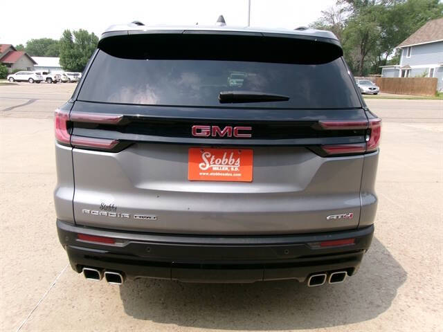 2025 GMC Acadia AT4