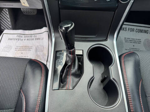 2017 Toyota Camry SE