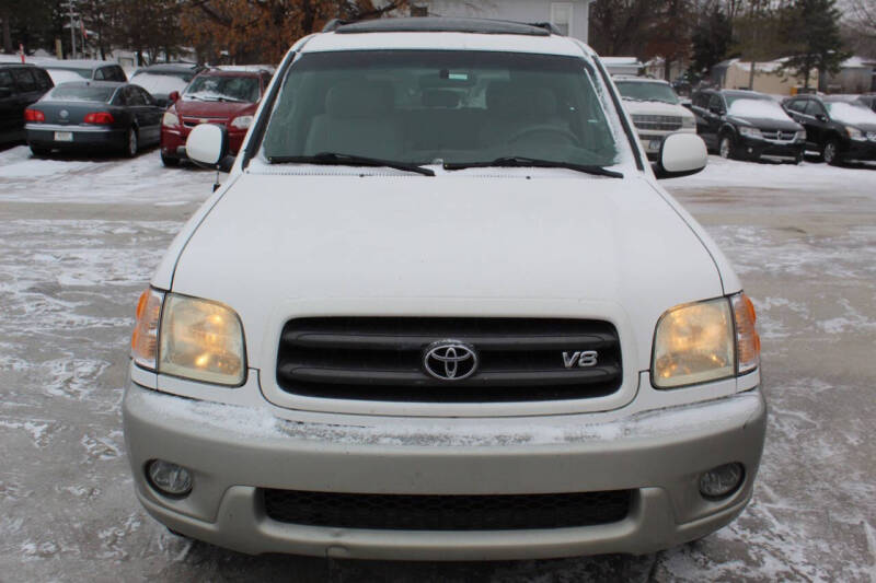 2002 Toyota Sequoia SR5
