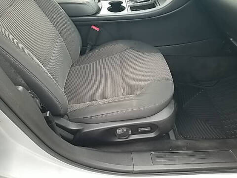 2018 Ford Taurus SEL