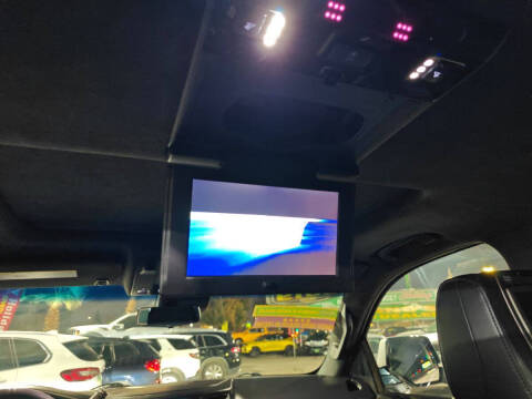 2019 Cadillac Escalade Platinum