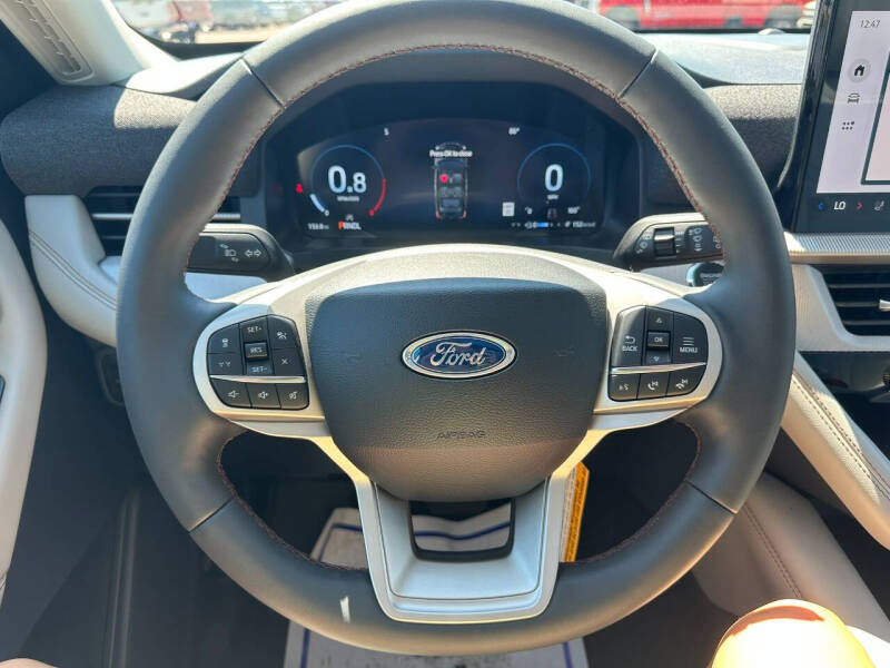 2025 Ford Explorer Active