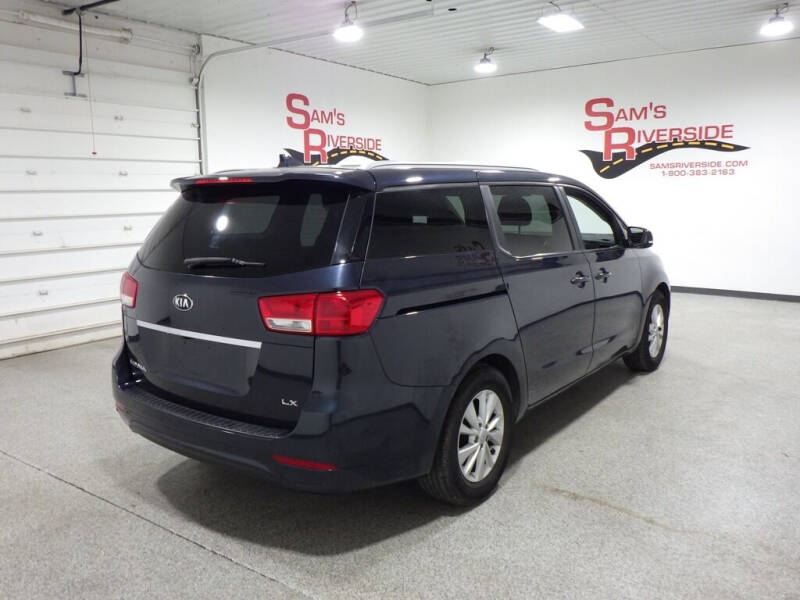 2016 Kia Sedona LX