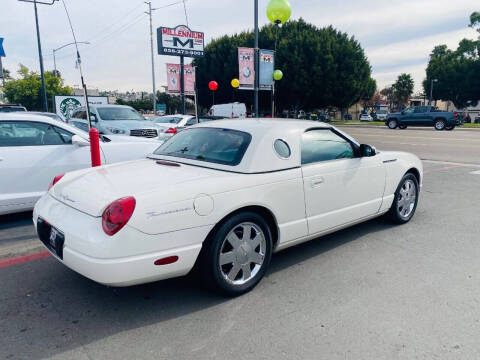 2002 Ford Thunderbird Deluxe