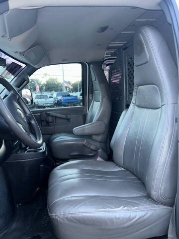 2017 Chevrolet Express 2500