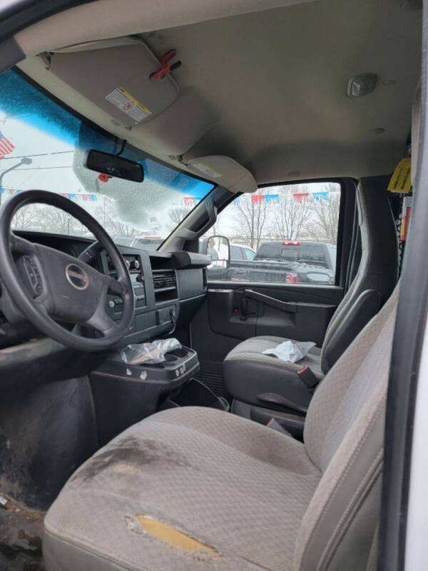 2017 GMC Savana 3500