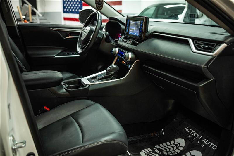 2021 Toyota RAV4 XLE Premium