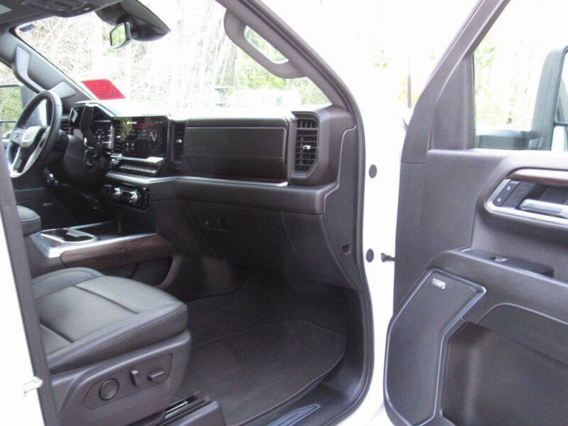 2025 GMC Sierra 2500HD