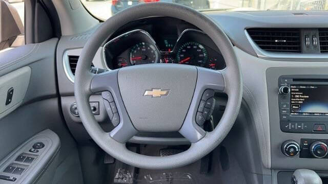 2017 Chevrolet Traverse LS