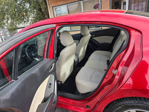 2016 Mazda MAZDA3 i Sport