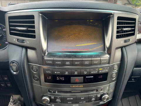 2011 Lexus LX 570
