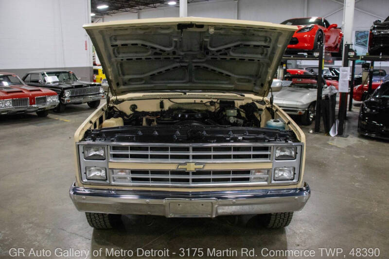 1987 Chevrolet R/V 10 Series V10