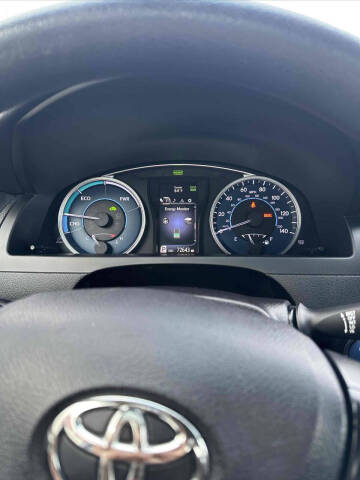 2017 Toyota Camry Hybrid