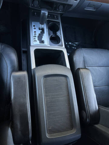 2010 Nissan Armada Platinum