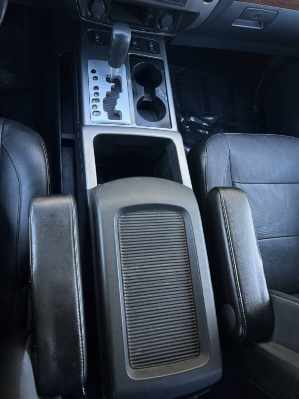 2010 Nissan Armada Platinum