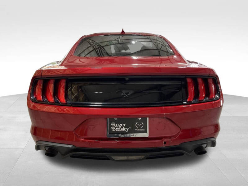 2022 Ford Mustang EcoBoost