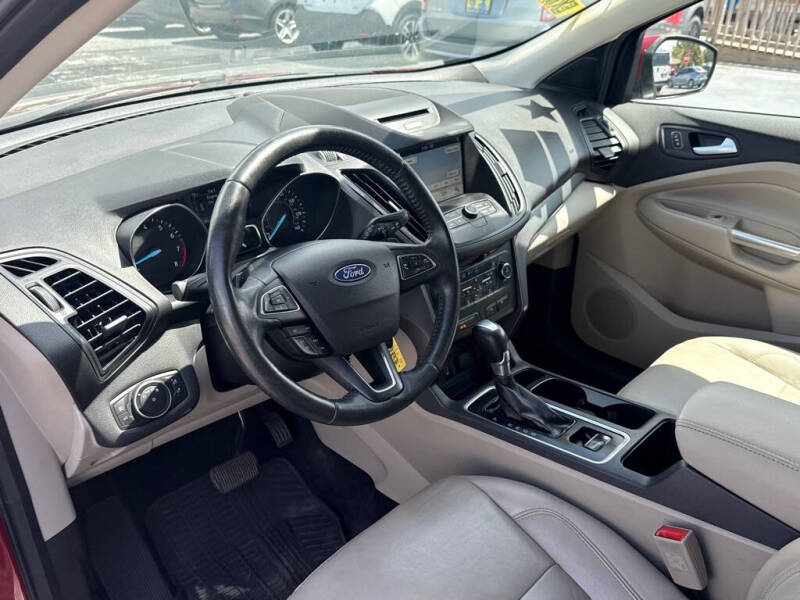 2017 Ford Escape SE